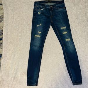 Made of 98% cotton and 2% spandex.